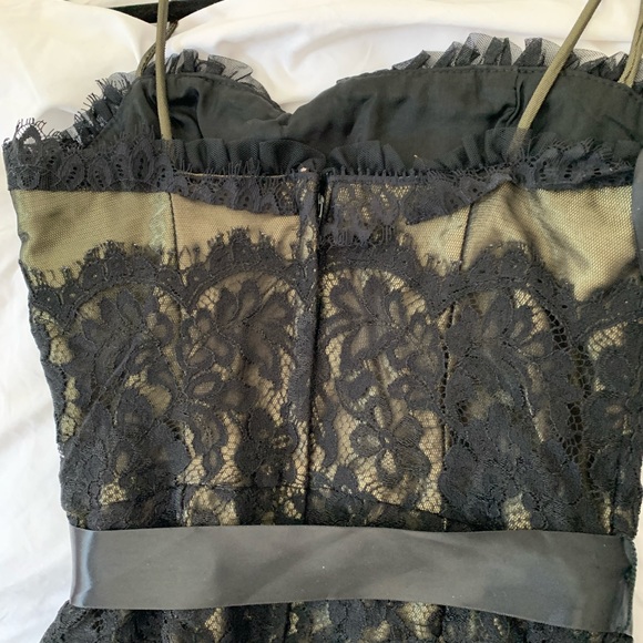 Jessica McClintock formal/prom/special occasion lace dress. - Picture 5 of 15